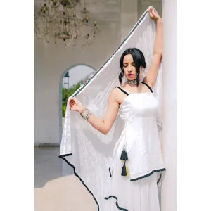 MONK & MEI Mumtaz Dupatta- White